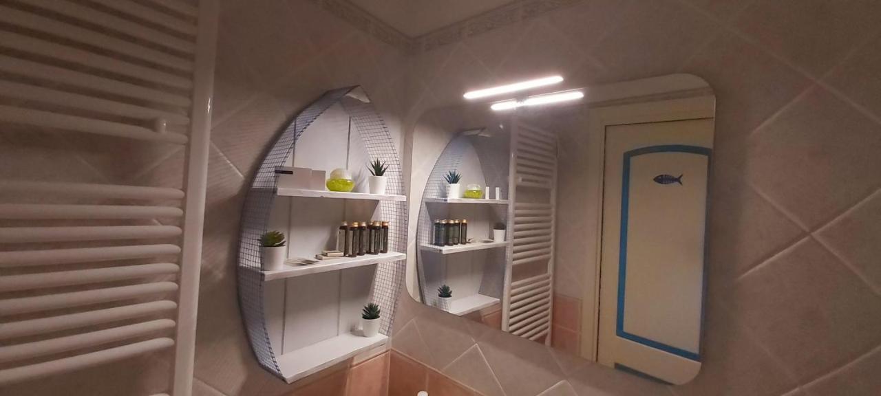 Appartamento La Spiaggia Bordighera Bagian luar foto